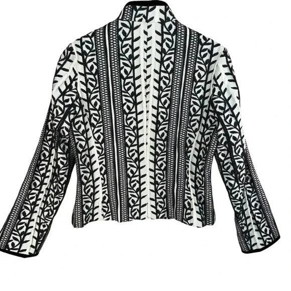 Wallis Women’s Black White Sophisticated Chic‎ Lined Embroidered Jacket 12 - Picture 2 of 7